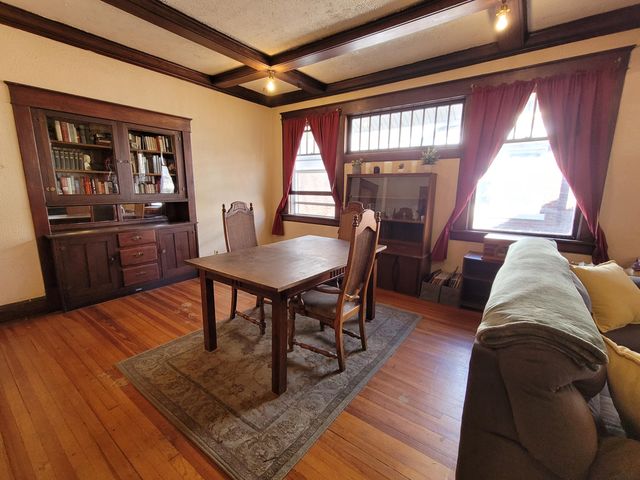 730 W Scott Street, Springfield, MO 65802