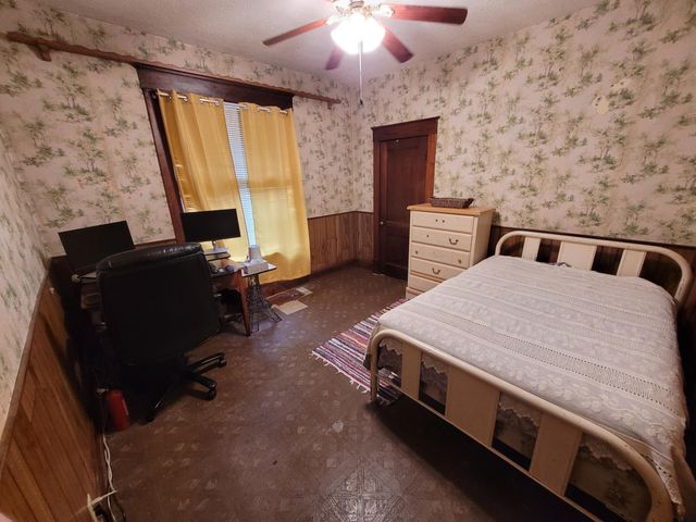 730 W Scott Street, Springfield, MO 65802