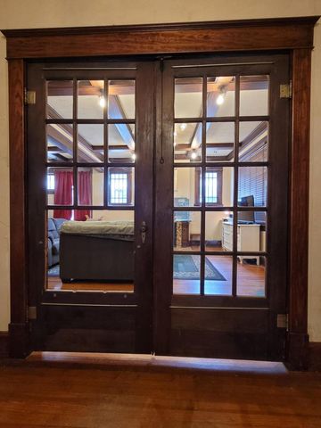 730 W Scott Street, Springfield, MO 65802