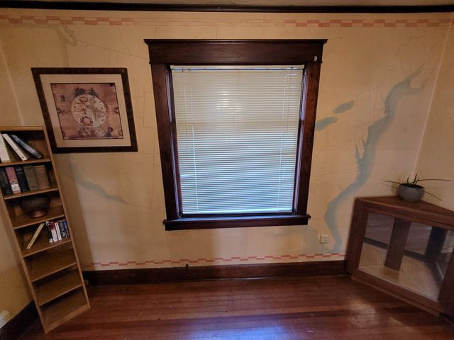 730 W Scott Street, Springfield, MO 65802