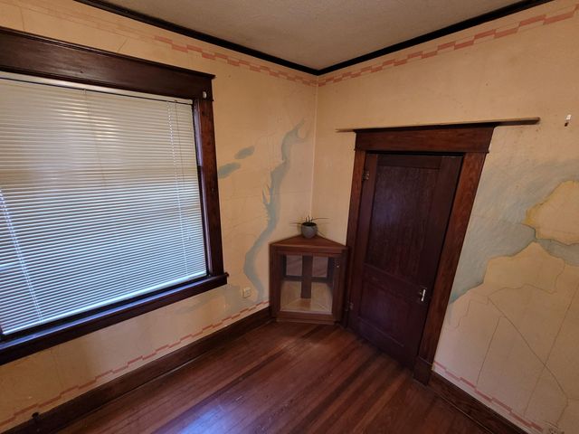 730 W Scott Street, Springfield, MO 65802