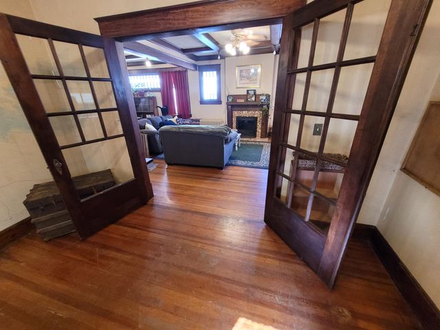 730 W Scott Street, Springfield, MO 65802