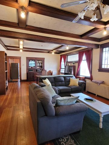 730 W Scott Street, Springfield, MO 65802