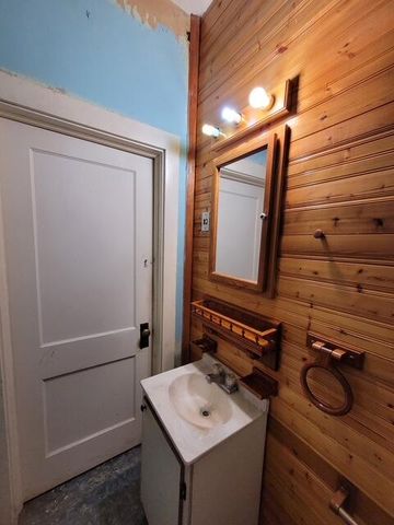 730 W Scott Street, Springfield, MO 65802