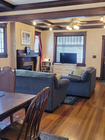 730 W Scott Street, Springfield, MO 65802