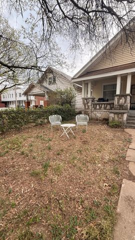 730 W Scott Street, Springfield, MO 65802