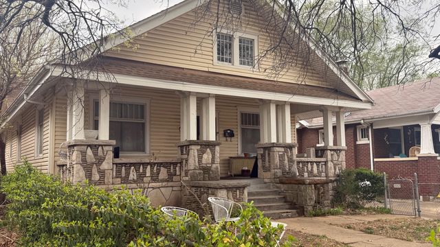 730 W Scott Street, Springfield, MO 65802