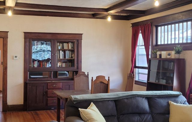 730 W Scott Street, Springfield, MO 65802