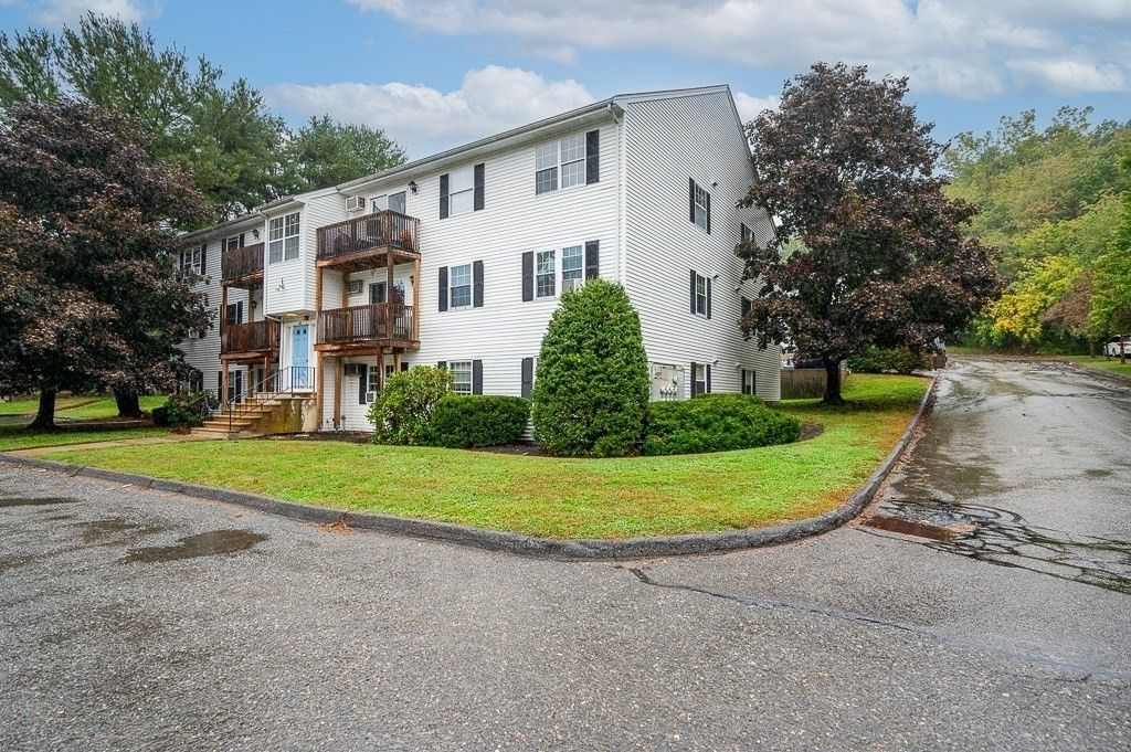 36A Gibbs St 11, Worcester, MA 01607