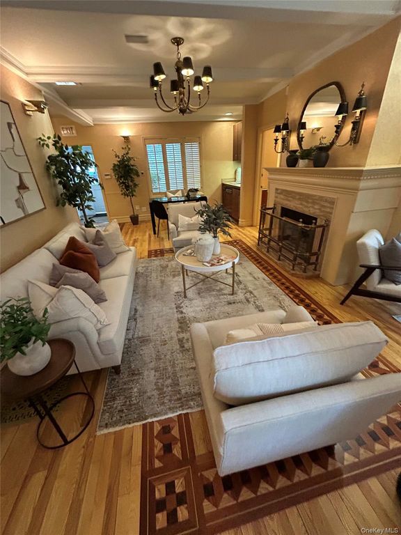 915 Palmer Road, Bronxville, NY 10708 — photo 2
