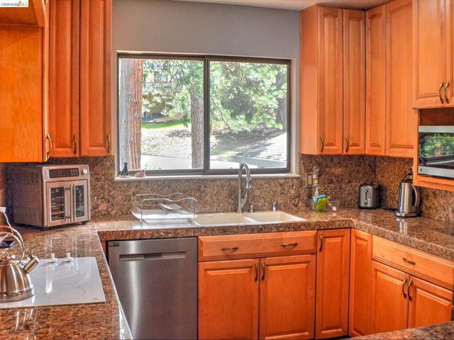 12293 Tower Peak Ct, Groveland, CA 95321