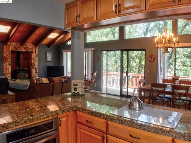 12293 Tower Peak Ct, Groveland, CA 95321