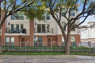 2606 Shelby Avenue 102, Dallas, TX 75219