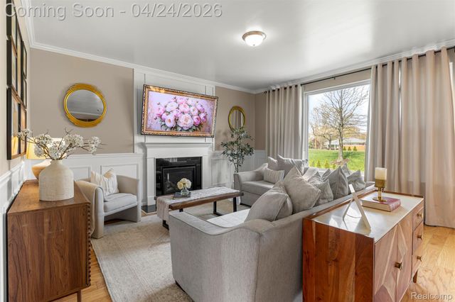 5149 Bradmore Lane, Warren, MI 48092