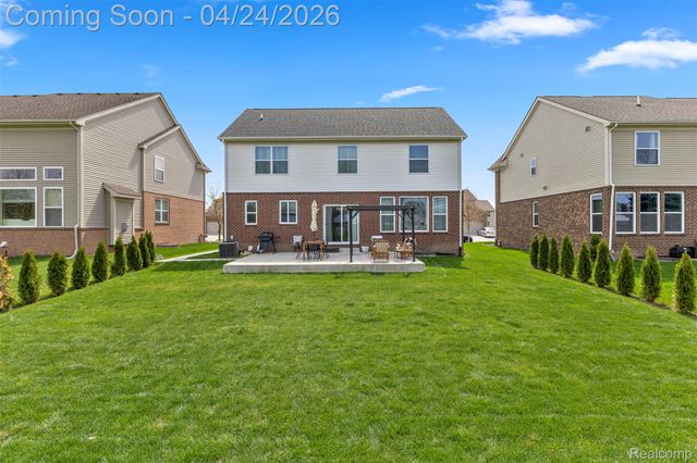 5149 Bradmore Lane, Warren, MI 48092