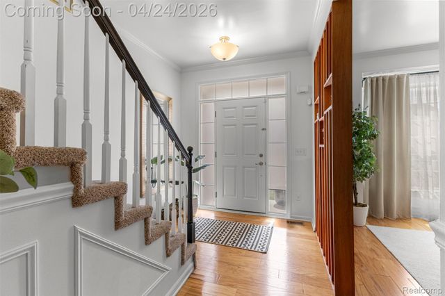5149 Bradmore Lane, Warren, MI 48092