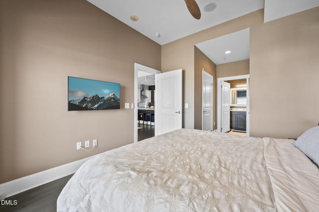 400 W North Street 1218, Raleigh, NC 27603