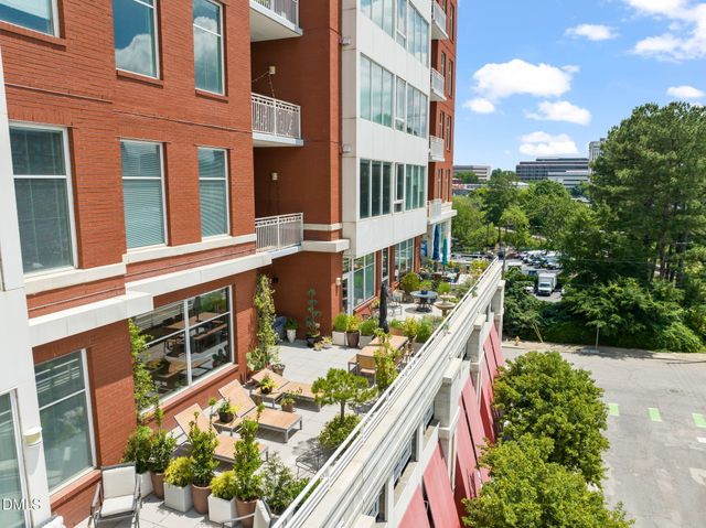 400 W North Street 1218, Raleigh, NC 27603