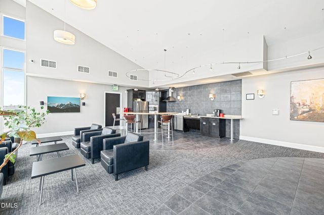 400 W North Street 1218, Raleigh, NC 27603