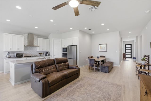 461 Coyote Creek WAY, Kyle, TX 78640