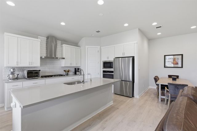 461 Coyote Creek WAY, Kyle, TX 78640