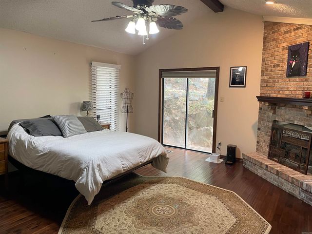 11 Pontalba Drive, Little Rock, AR 72211