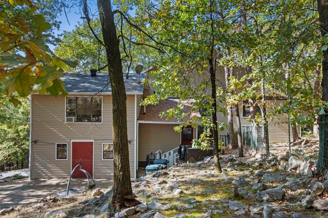 11 Pontalba Drive, Little Rock, AR 72211