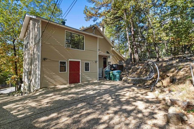 11 Pontalba Drive, Little Rock, AR 72211