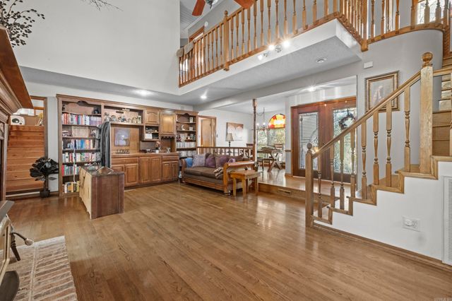 11 Pontalba Drive, Little Rock, AR 72211