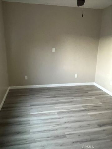 8930 Kauffman Avenue E, South Gate, CA 90280