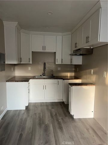 8930 Kauffman Avenue E, South Gate, CA 90280