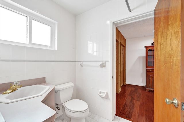 4731 NE 13 Avenue, Oakland Park, FL 33334