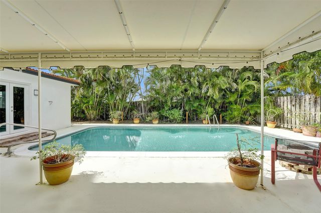 4731 NE 13 Avenue, Oakland Park, FL 33334