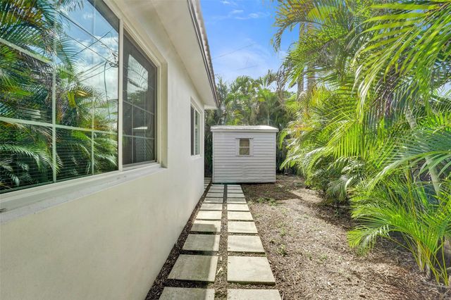 4731 NE 13 Avenue, Oakland Park, FL 33334