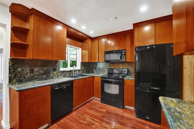 4731 NE 13 Avenue, Oakland Park, FL 33334