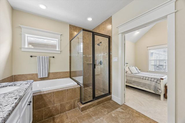 1017 W 16th Street, Houston, TX 77008