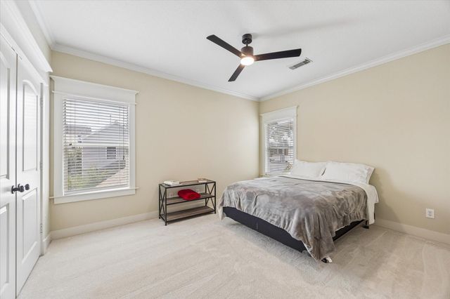 1017 W 16th Street, Houston, TX 77008