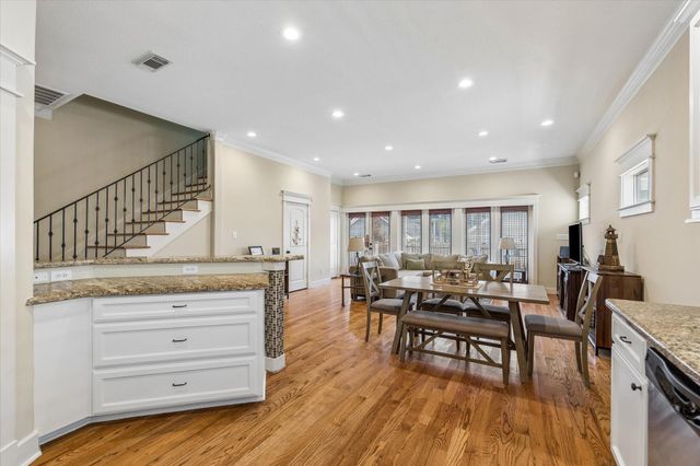 1017 W 16th Street, Houston, TX 77008
