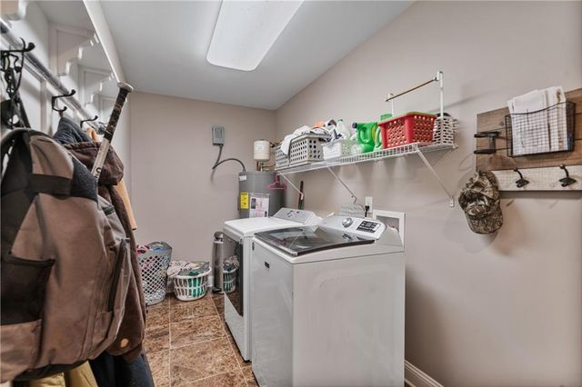 166 Woodford SE Way, Calhoun, GA 30701