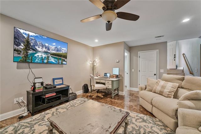 166 Woodford SE Way, Calhoun, GA 30701