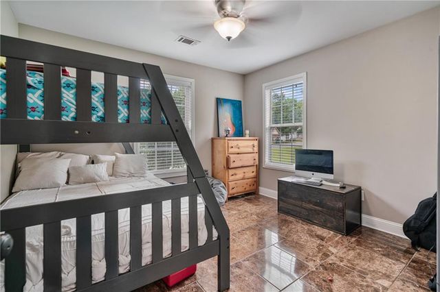 166 Woodford SE Way, Calhoun, GA 30701