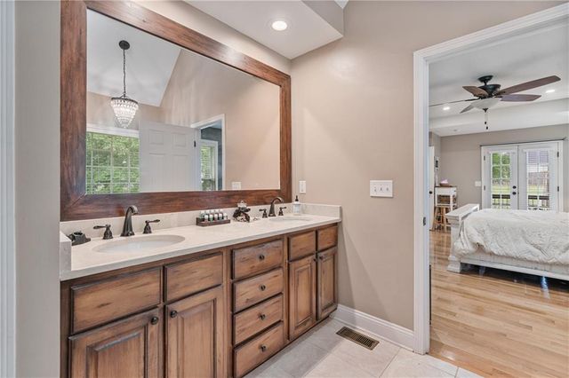 166 Woodford SE Way, Calhoun, GA 30701