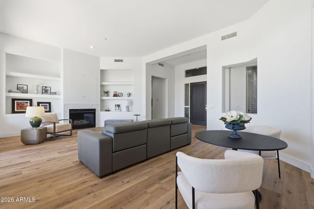 9503 E CAVALRY Drive, Scottsdale, AZ 85262