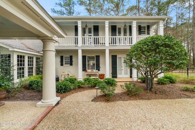 100 W Canebrake Boulevard, Hattiesburg, MS 39402