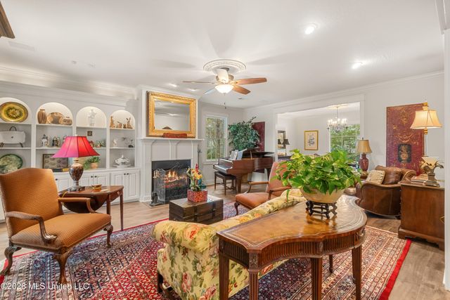 100 W Canebrake Boulevard, Hattiesburg, MS 39402