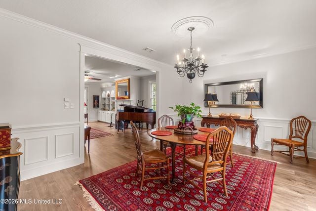 100 W Canebrake Boulevard, Hattiesburg, MS 39402