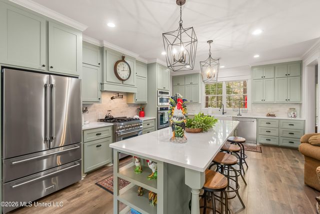 100 W Canebrake Boulevard, Hattiesburg, MS 39402