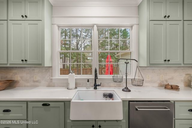 100 W Canebrake Boulevard, Hattiesburg, MS 39402