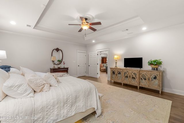 100 W Canebrake Boulevard, Hattiesburg, MS 39402