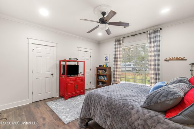 100 W Canebrake Boulevard, Hattiesburg, MS 39402